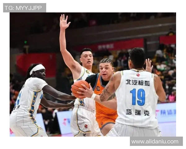 CBA精彩对决北京首钢迎战上海队直播盛况全程呈现
